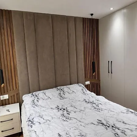 Elara Apartamento Tirana